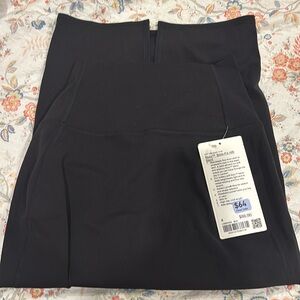 Lululemon Nulu Slim-fit HR Skirt